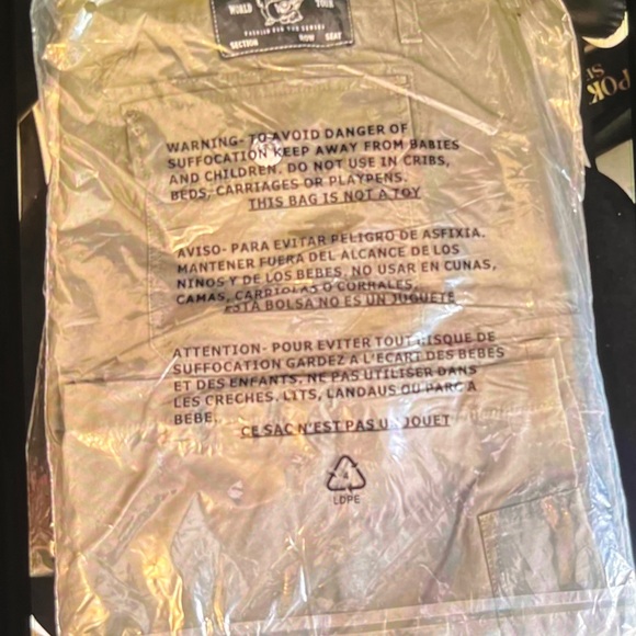 Men’s true religion cargo shorts sz 42 - Picture 2 of 2